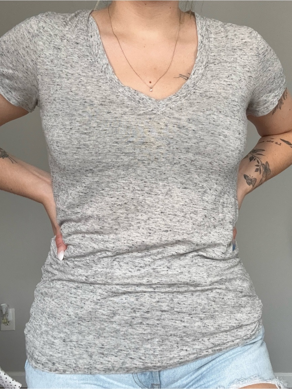 PINK Victoria’s Secret Gray Marled V Neck Tee